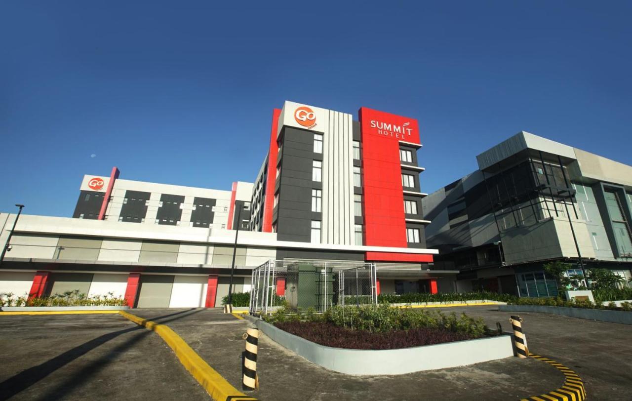 Go Hotels Plus Naga Kültér fotó