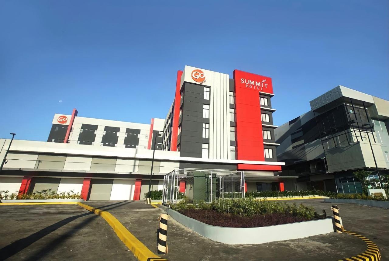 Go Hotels Plus Naga Kültér fotó